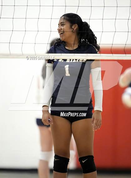 Thumbnail 1 in Hylton @ South County photogallery.