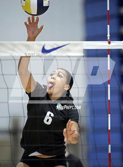 Thumbnail 1 in Hylton @ South County photogallery.