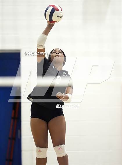 Thumbnail 1 in Hylton @ South County photogallery.