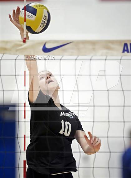 Thumbnail 3 in Hylton @ South County photogallery.