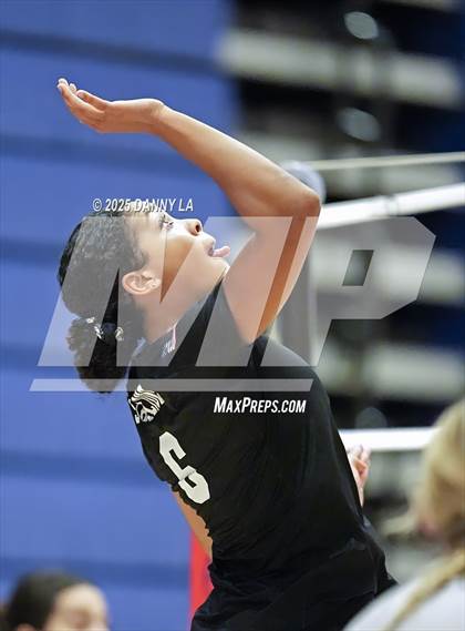 Thumbnail 1 in Hylton @ South County photogallery.