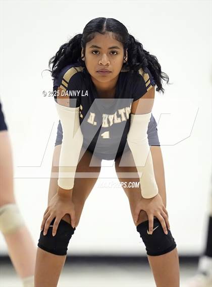 Thumbnail 3 in Hylton @ South County photogallery.