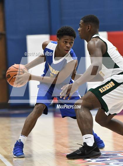 Thumbnail 2 in Rich East vs. Farragut (Big Dipper Tournament) photogallery.