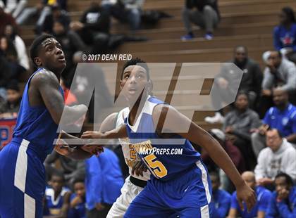 Thumbnail 3 in Rich East vs. Farragut (Big Dipper Tournament) photogallery.