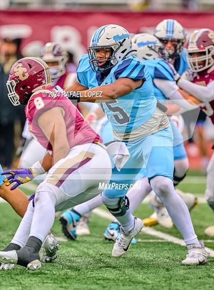 Thumbnail 1 in Summer Creek vs. Kingwood (UIL 6A D2 Football Quarterfinal) photogallery.