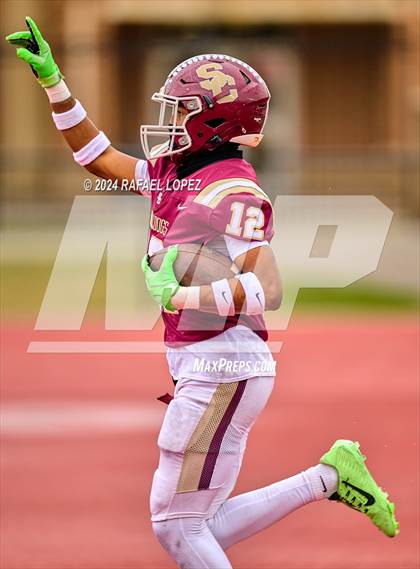 Thumbnail 1 in Summer Creek vs. Kingwood (UIL 6A D2 Football Quarterfinal) photogallery.