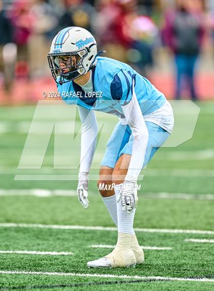 Thumbnail 3 in Summer Creek vs. Kingwood (UIL 6A D2 Football Quarterfinal) photogallery.
