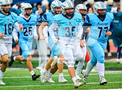 Thumbnail 2 in Summer Creek vs. Kingwood (UIL 6A D2 Football Quarterfinal) photogallery.