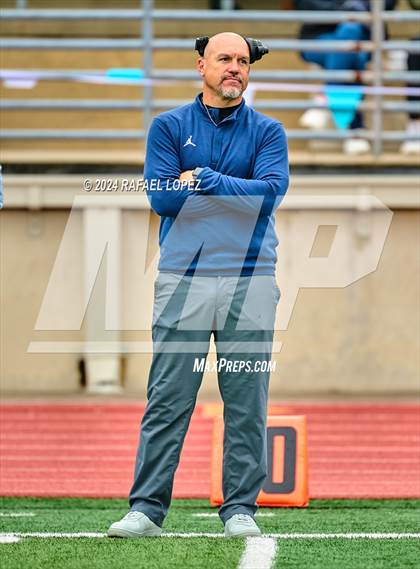 Thumbnail 1 in Summer Creek vs. Kingwood (UIL 6A D2 Football Quarterfinal) photogallery.
