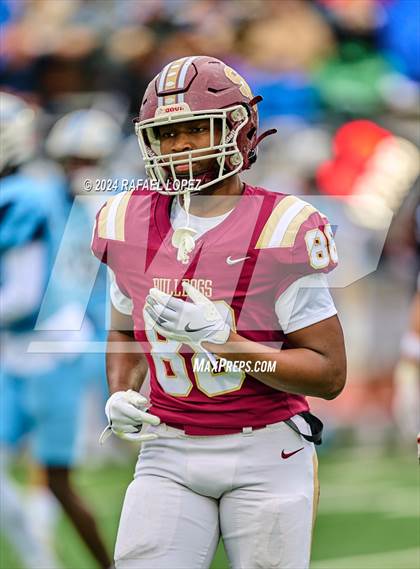 Thumbnail 3 in Summer Creek vs. Kingwood (UIL 6A D2 Football Quarterfinal) photogallery.