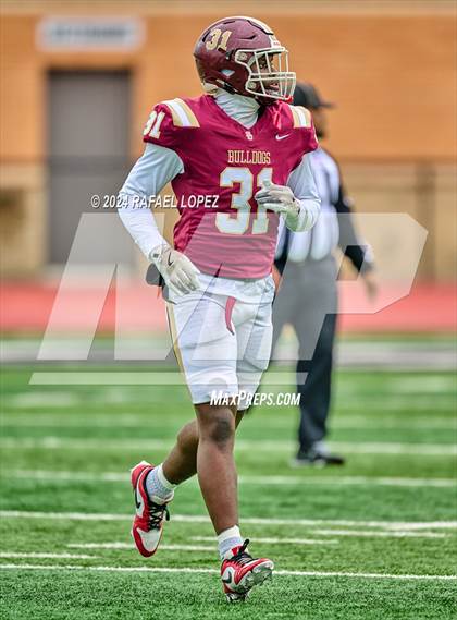 Thumbnail 1 in Summer Creek vs. Kingwood (UIL 6A D2 Football Quarterfinal) photogallery.