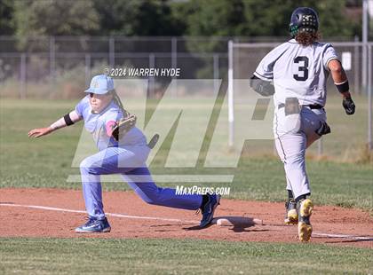Thumbnail 2 in Burbank @ Monterey Trail photogallery.
