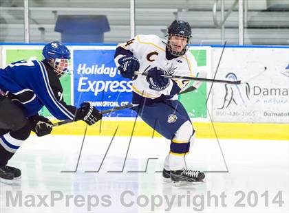 Thumbnail 2 in Hall/Southington @ Wethersfield photogallery.