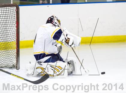Thumbnail 1 in Hall/Southington @ Wethersfield photogallery.