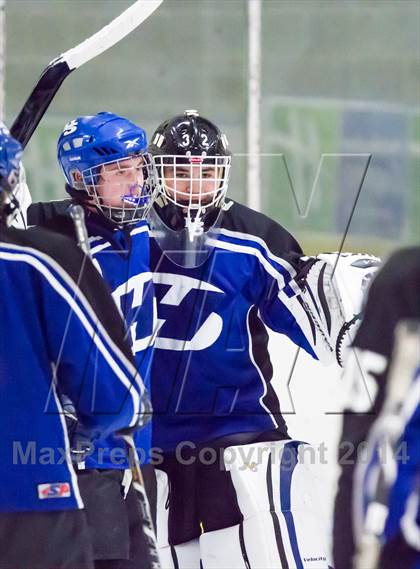 Thumbnail 1 in Hall/Southington @ Wethersfield photogallery.