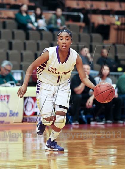 Thumbnail 2 in Ridgeview vs. Garces (CIF CS D2 Final) photogallery.