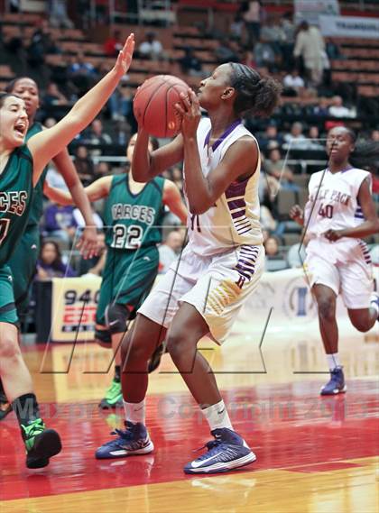 Thumbnail 2 in Ridgeview vs. Garces (CIF CS D2 Final) photogallery.