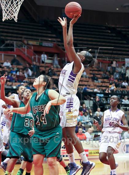 Thumbnail 2 in Ridgeview vs. Garces (CIF CS D2 Final) photogallery.