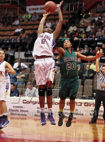 Thumbnail 1 in Ridgeview vs. Garces (CIF CS D2 Final) photogallery.