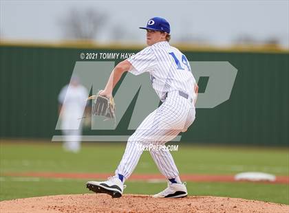 Thumbnail 1 in West vs Decatur (Lloyd Burton Memorial) photogallery.