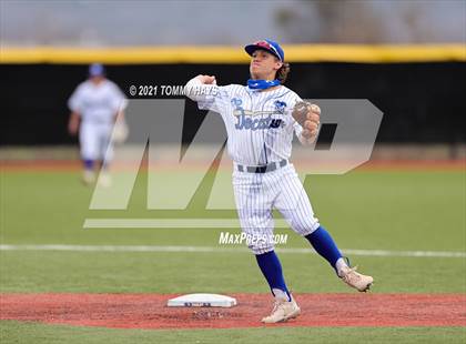 Thumbnail 1 in West vs Decatur (Lloyd Burton Memorial) photogallery.
