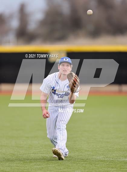 Thumbnail 1 in West vs Decatur (Lloyd Burton Memorial) photogallery.