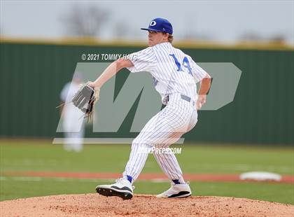 Thumbnail 2 in West vs Decatur (Lloyd Burton Memorial) photogallery.