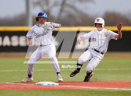 Thumbnail 3 in West vs Decatur (Lloyd Burton Memorial) photogallery.