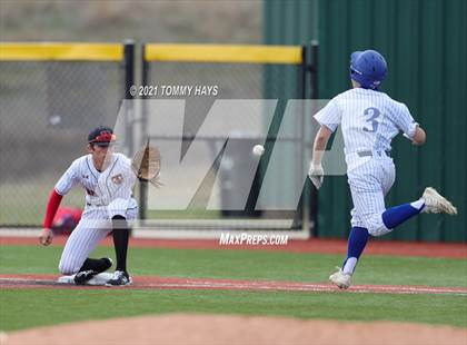 Thumbnail 2 in West vs Decatur (Lloyd Burton Memorial) photogallery.