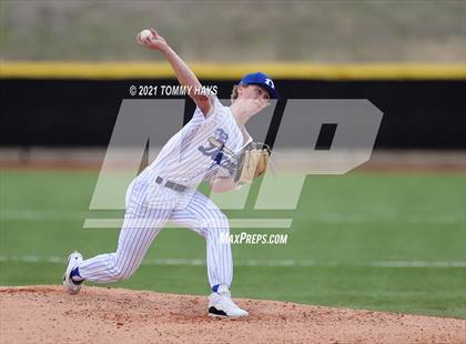 Thumbnail 2 in West vs Decatur (Lloyd Burton Memorial) photogallery.