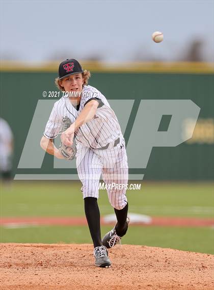 Thumbnail 3 in West vs Decatur (Lloyd Burton Memorial) photogallery.