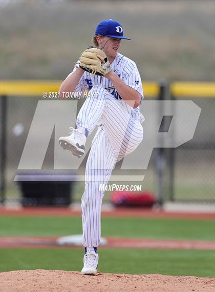 Thumbnail 1 in West vs Decatur (Lloyd Burton Memorial) photogallery.