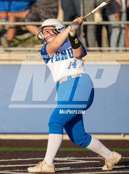 Thumbnail 1 in Van Alstyne vs Venus (UIL 4A Regional Quarterfinal Playoff) photogallery.