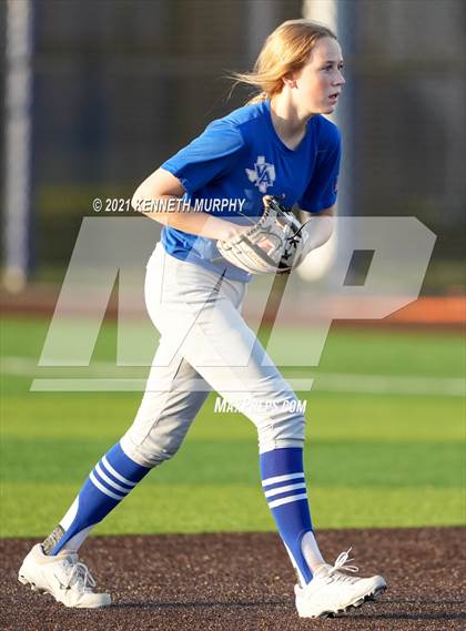 Thumbnail 3 in Van Alstyne vs Venus (UIL 4A Regional Quarterfinal Playoff) photogallery.