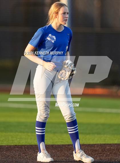 Thumbnail 2 in Van Alstyne vs Venus (UIL 4A Regional Quarterfinal Playoff) photogallery.