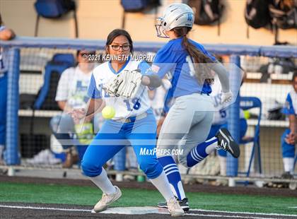 Thumbnail 2 in Van Alstyne vs Venus (UIL 4A Regional Quarterfinal Playoff) photogallery.