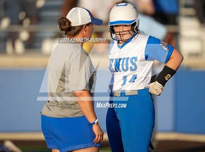Thumbnail 2 in Van Alstyne vs Venus (UIL 4A Regional Quarterfinal Playoff) photogallery.