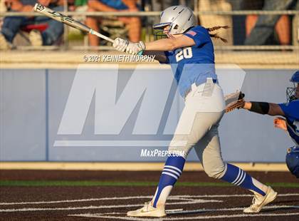 Thumbnail 2 in Van Alstyne vs Venus (UIL 4A Regional Quarterfinal Playoff) photogallery.