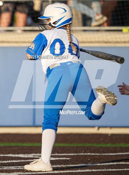 Thumbnail 1 in Van Alstyne vs Venus (UIL 4A Regional Quarterfinal Playoff) photogallery.