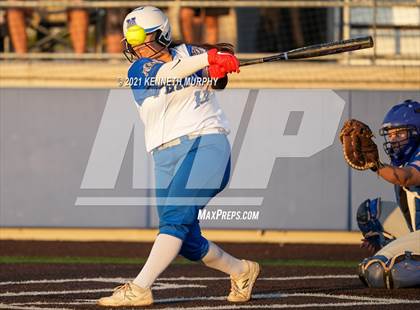 Thumbnail 2 in Van Alstyne vs Venus (UIL 4A Regional Quarterfinal Playoff) photogallery.