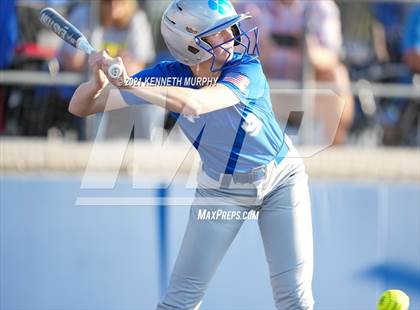 Thumbnail 3 in Van Alstyne vs Venus (UIL 4A Regional Quarterfinal Playoff) photogallery.
