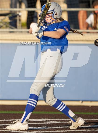 Thumbnail 3 in Van Alstyne vs Venus (UIL 4A Regional Quarterfinal Playoff) photogallery.