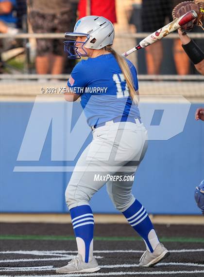 Thumbnail 3 in Van Alstyne vs Venus (UIL 4A Regional Quarterfinal Playoff) photogallery.