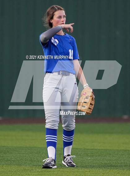 Thumbnail 2 in Van Alstyne vs Venus (UIL 4A Regional Quarterfinal Playoff) photogallery.