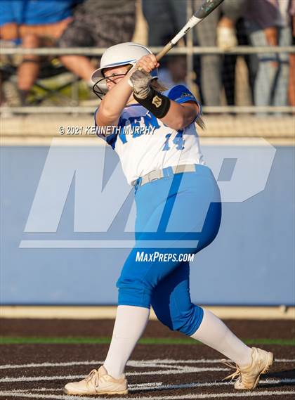 Thumbnail 3 in Van Alstyne vs Venus (UIL 4A Regional Quarterfinal Playoff) photogallery.