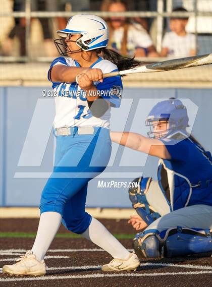 Thumbnail 1 in Van Alstyne vs Venus (UIL 4A Regional Quarterfinal Playoff) photogallery.