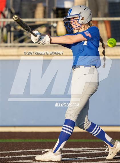 Thumbnail 3 in Van Alstyne vs Venus (UIL 4A Regional Quarterfinal Playoff) photogallery.