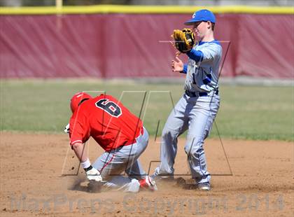 Thumbnail 1 in Gainesville vs. Dodd City (Bells Tournament) photogallery.