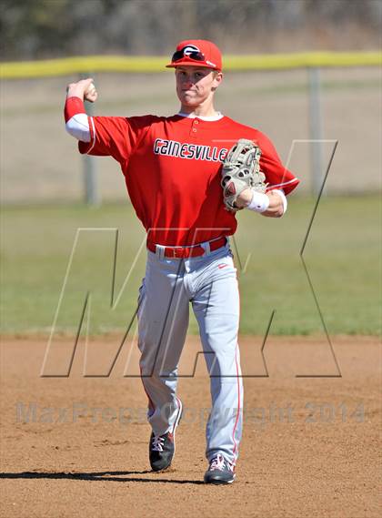 Thumbnail 3 in Gainesville vs. Dodd City (Bells Tournament) photogallery.