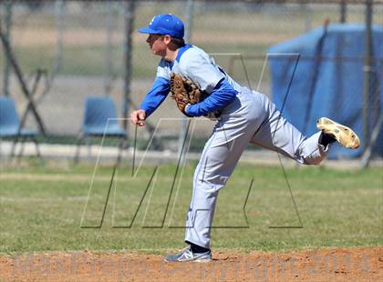 Thumbnail 2 in Gainesville vs. Dodd City (Bells Tournament) photogallery.